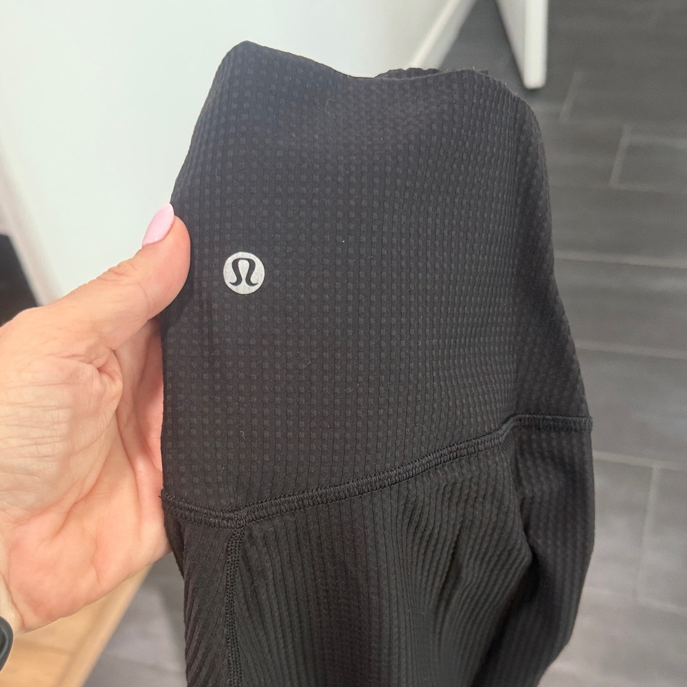 Lululemon Black Grid Texture Leggings